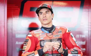 Marquez Gagal Menjauh, Martin Jaga Asa Juara Dunia