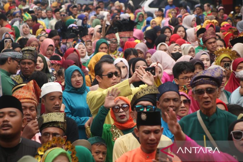Pawai Melayu Borneo di Pontianak, Momentum Perkuat Persaudaraan dan Budaya.