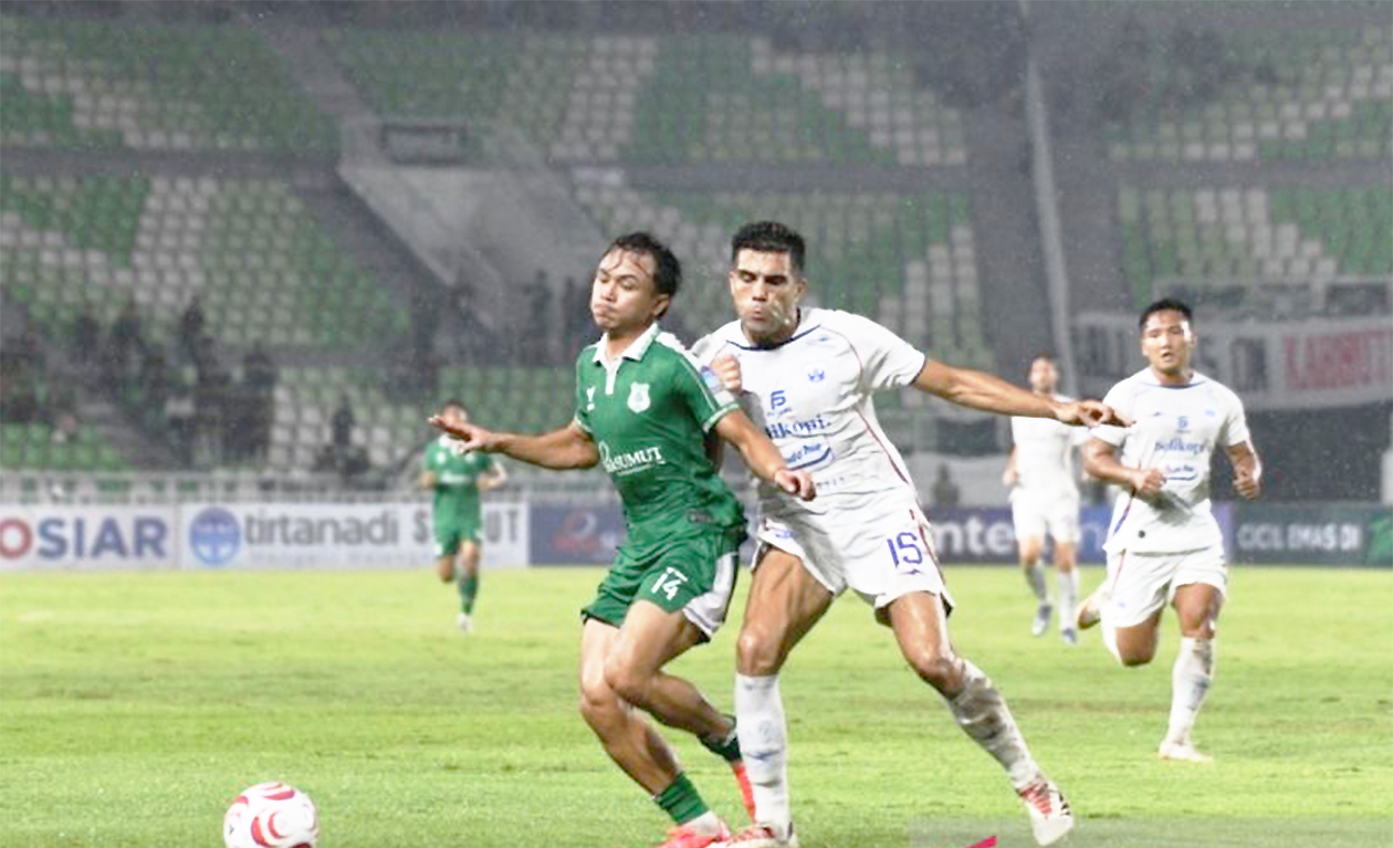 Diwarnai 2 Kartu Merah, PSMS Medan Tumbangkan PSIS Semarang 2-1