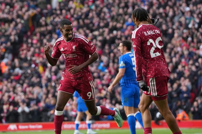 Hasil Liga Inggris: Liverpool Tumbangkan Brighton 2-0, An...