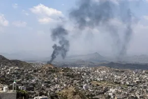 Houthi dan Arab Saudi Saling Serang Rudal Drone