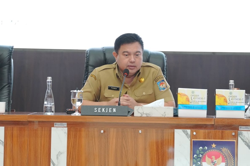 Kendalikan Inflasi, Sekjen Kemendagri Minta Pemda Cek Har...