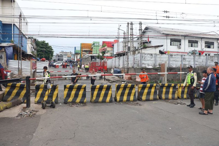 Penutupan Perlintasan Sebidang di Jalan MA Salmun Bogor