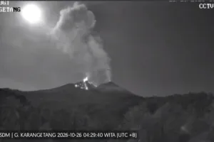 Tercatat Tiga Kali Letusan ...