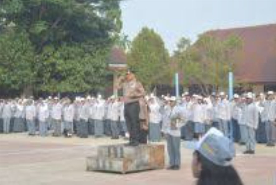 Edukasi Tentang Bahaya Narkoba kepada Pelajar SMK 1 Manokwari