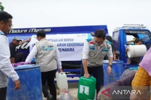 Bantuan Air Bersih untuk Desa yang Terdampak Kekeringan di Pamekasan