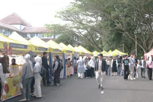 Bebas Biaya Sewa! 50 Stan Gratis Gebyar Merah Putih Unib Diserbu UMKM & Mahasiswa