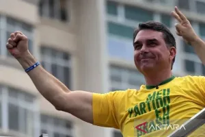 Kalah di Pilpres Brasil, Flavio Bolsonaro Dikabarkan Melarikan Diri ke AS, Ada Apa di Balik Kepergiannya?