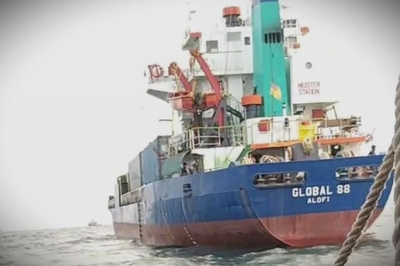 Lanal Balikpapan Amankan MV Global 88, Publik Menanti Fak...