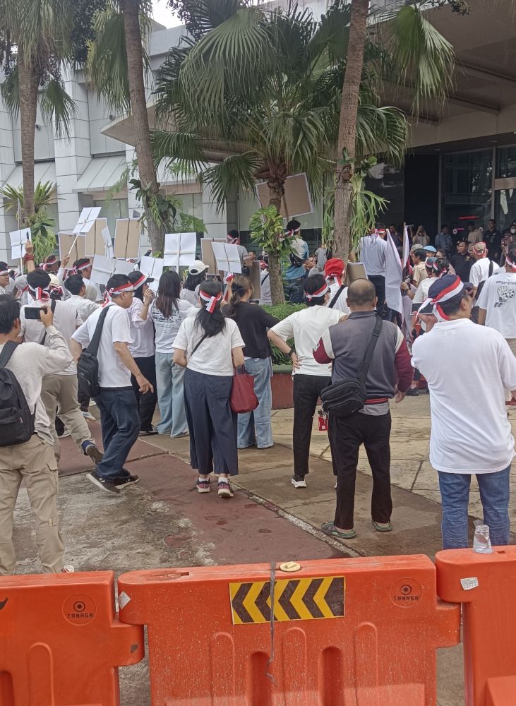 Lippo Village Tangerang Digeruduk Warga Menuntut Transparansi