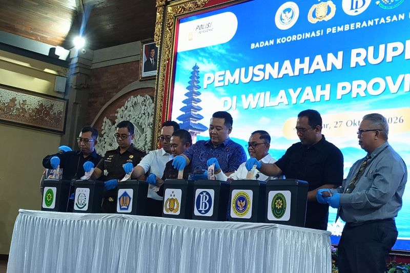 Polda Bali dan BI Musnahkan 3.731 Lembar Rupiah Palsu dari Temuan Sejumlah Bank