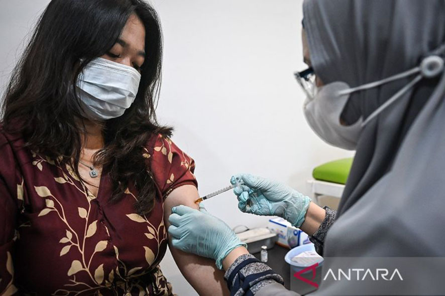 Vaksinasi Bantu Mencegah Risiko Kesehatan Saat Peralihan ke Musim Hujan