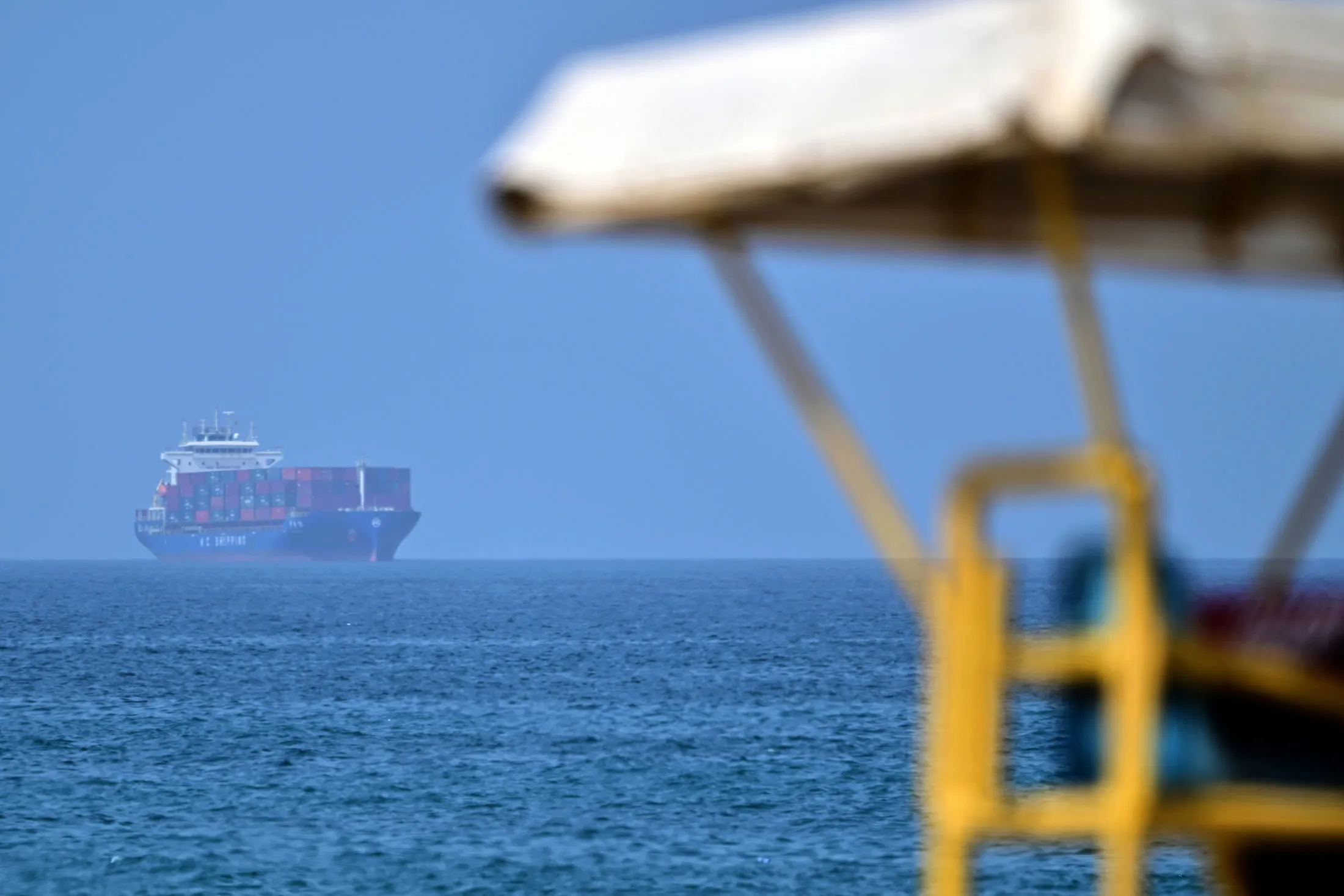 AS Imbau Kapal Komersial Jauhi Teluk Oman Guna Hindari Keterlambatan
