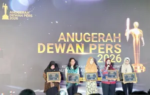 Bikin Haru, Tangis Istri Jurnalis Pecah Saat Dedi Mulyadi Serahkan Bantuan Rp50 Juta