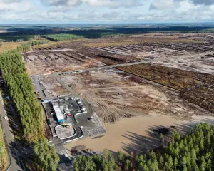 Finlandia Luncurkan Penyeli...