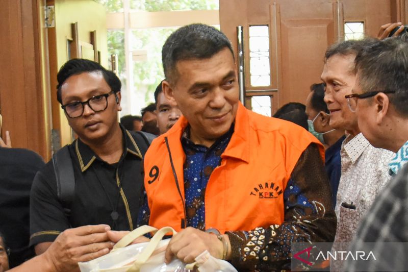 Uang Loket Pengurusan Izin Tinggal WNA Disebut Capai Rp8 ...