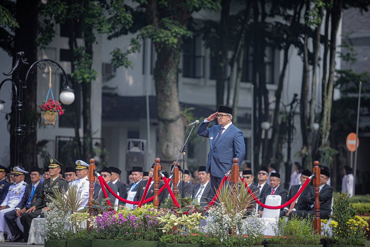 Wali Kota Bandung Ajak Pemuda Peduli Masyarakat