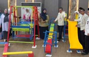 Bantuan 72 Alat Peraga Eduk...