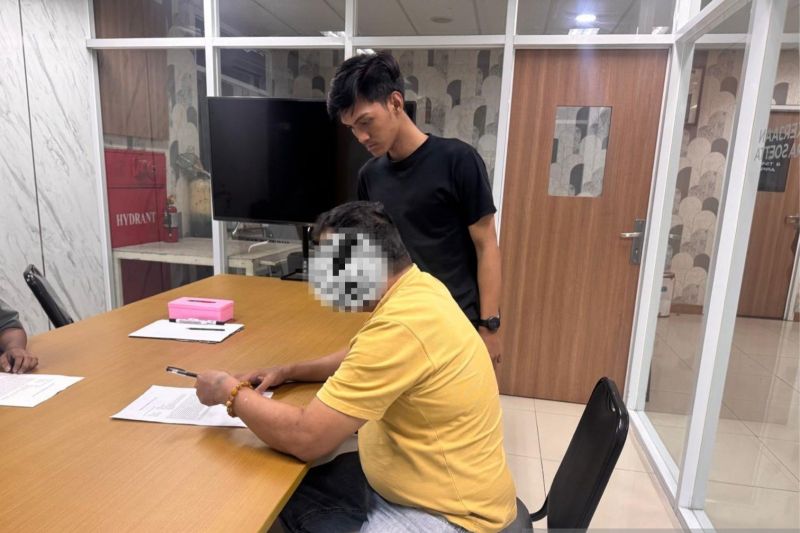 Gerak Cepat! Berbekal Informasi Ini Polisi Temukan Berlian Rp300 Juta yang hilang di Bandara Soetta