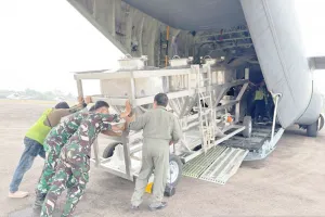 Grojok 42 Ton Garam dari Langit, TNI AU Pakai Hercules Gempur Karhutla Sumsel