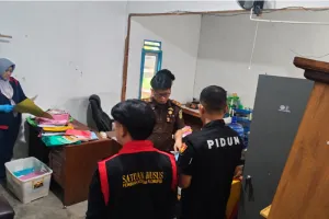 Usut Tuntas Dana Hibah Pilk...