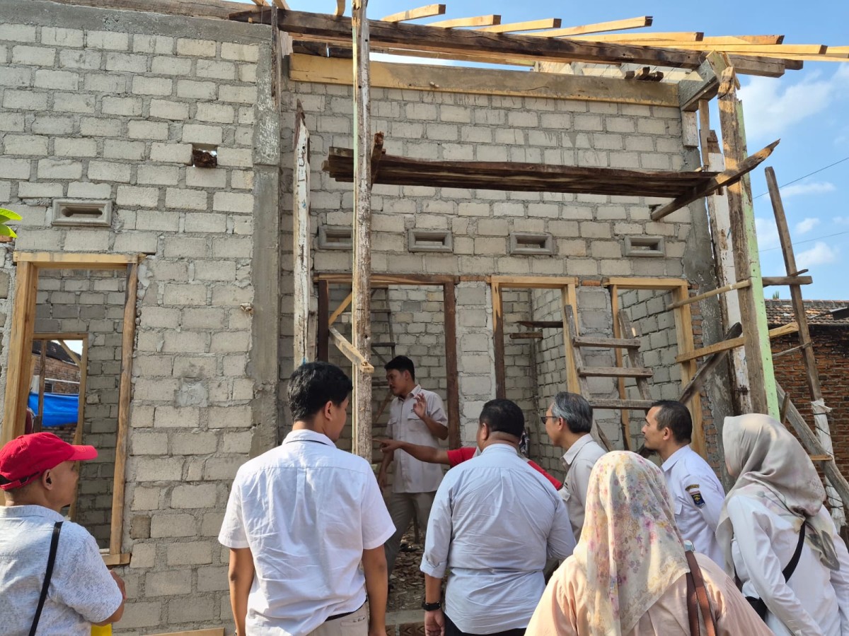 Capaian Bedah Rumah Seret, Menteri PKP Bongkar Dua Kendala di Lapangan