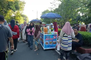 Dinas Perdagangan Kota Mataram Larang Pungutan PKL di Areal CFD