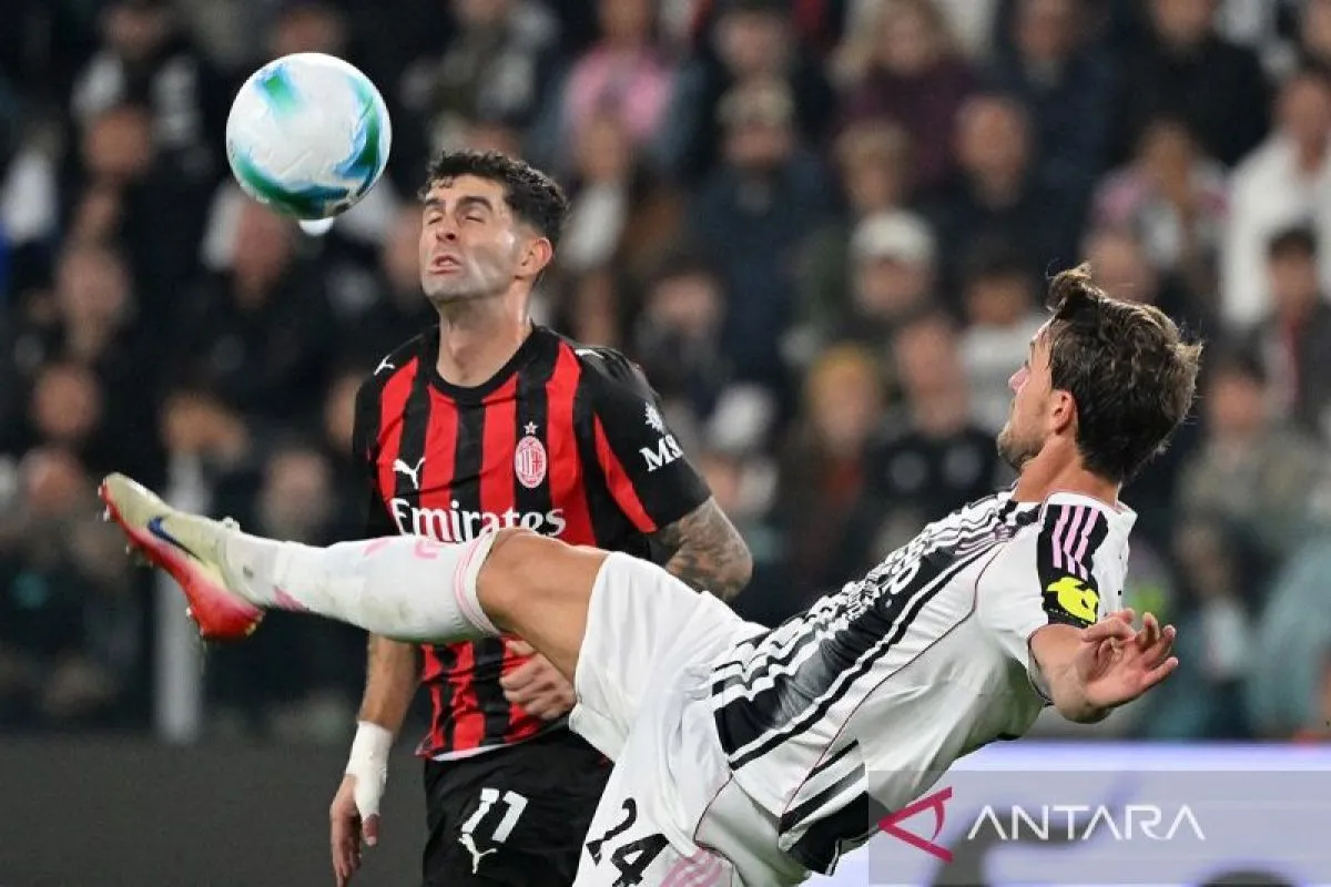 Resmi! Christian Pulisic Perpanjang Kontrak di AC Milan h...