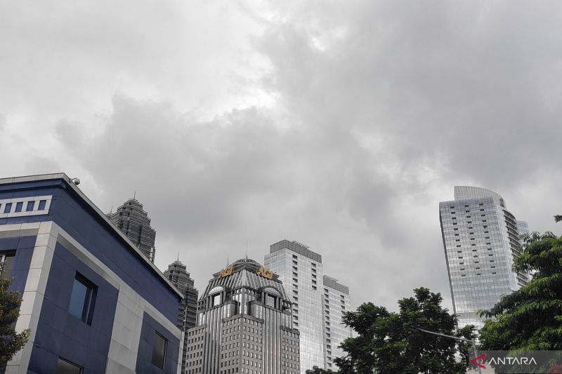 Jangan Lupa Bawa Payung! Jakarta Diprakirakan Hujan pada Minggu Sore