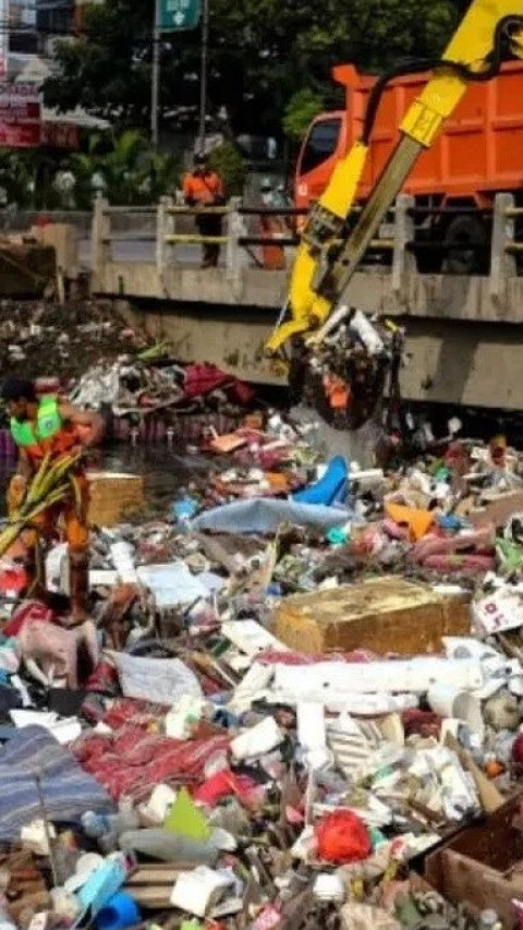 Cagub DKI Pramono Kaji Larangan Gunakan Plastik untuk Kurangi Sampah di Jakarta