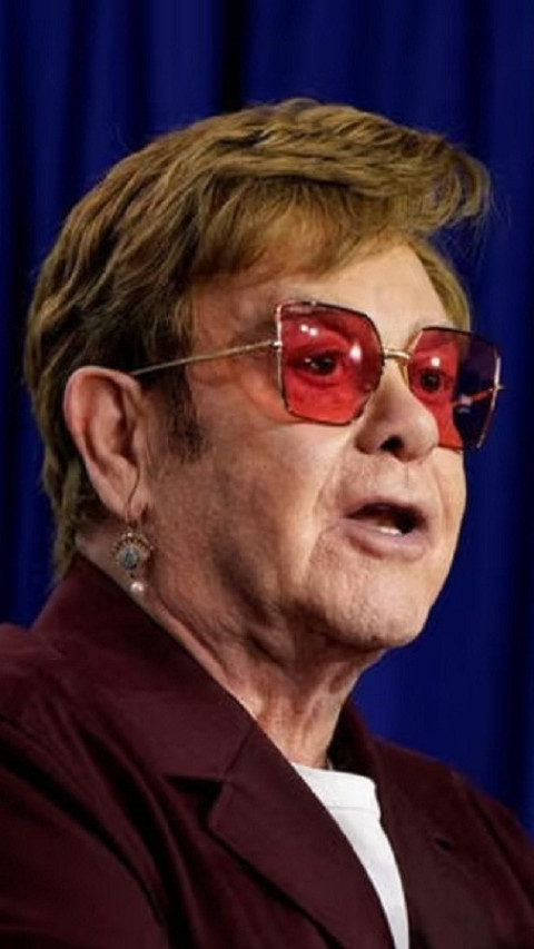 Elton John Mengaku 'Kehilangan Penglihatan' karena Infeksi Mata 