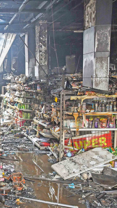 Kebakaran Minimarket di Bekasi