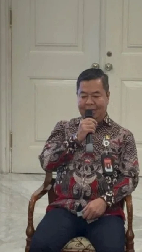 DKI Gandeng TNI AU Salurkan Bantuan ke Korban Banjir Rob Pulau Seribu