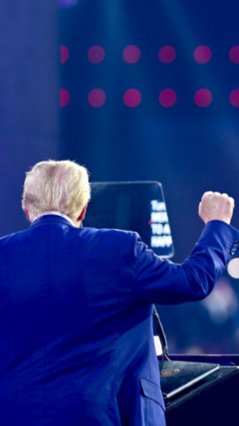 Presiden Trump Janji Sahkan Kebijakan Hanya Akui Dua Jenis Kelamin