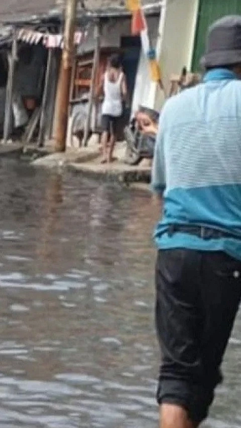 Warga Pesisir di DKI Diingatkan untuk Waspadai Potensi Banjir Rob