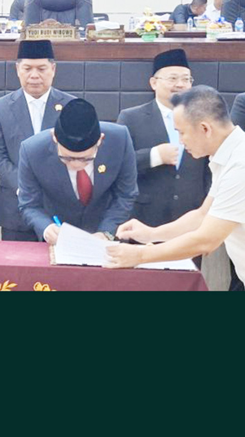 Andra Soni Ditetapkan sebagai Gubernur Terpilih pada Paripurna DPRD Banten