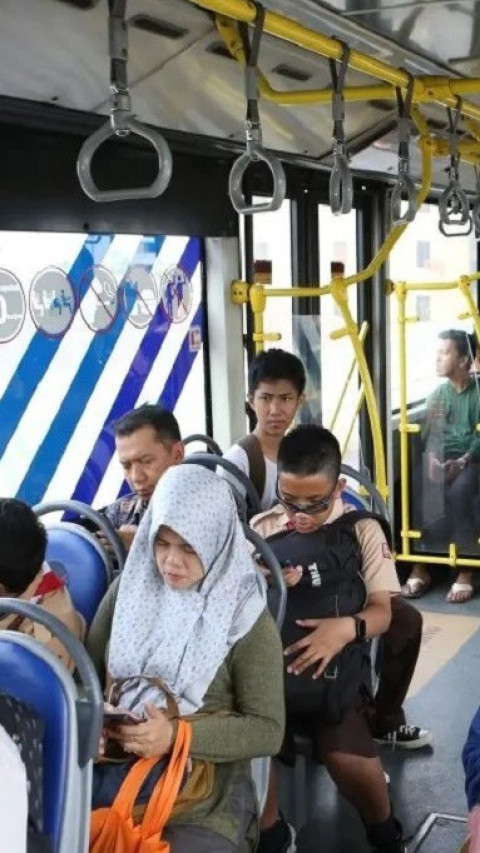Ini yang Dilakukan DKI untuk Perkuat Pencegahan Pelecehan Seksual di Transportasi Umum