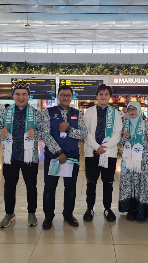 Juicefriend Apresiasi Karyawan Terbaik dengan Hadiah Umroh