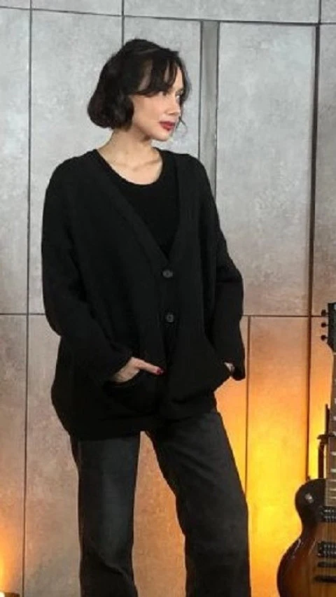 Ayo Hidup Sehat, Jalan Kaki Jadi Pilihan Artis Sara Wijayanto untuk Menjaga Kebugaran 
