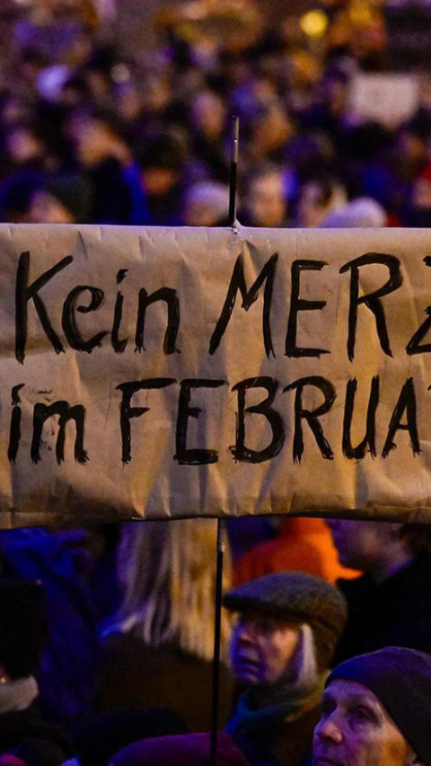 Ratusan Ribu Unjuk Rasa di Berlin Menentang Gerakan Sayap Kanan