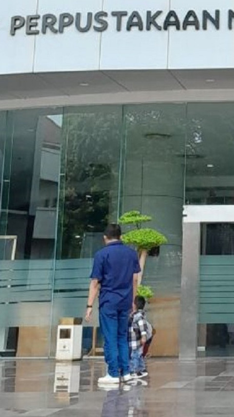 Rencana Perpusnas Mengurangi Jam Operasional Batal