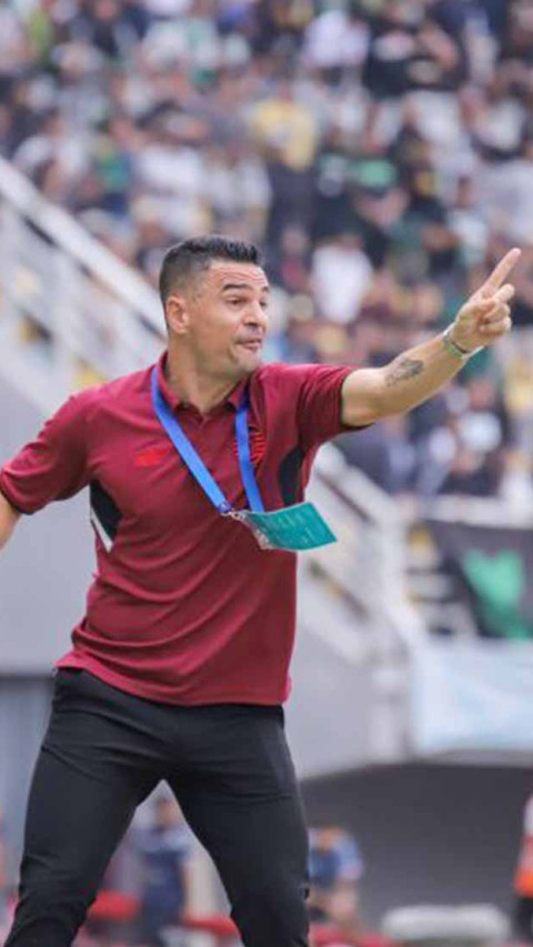 Rentetan Hasil Buruk Persija Tak Buat Carlos Pena Tertekan 