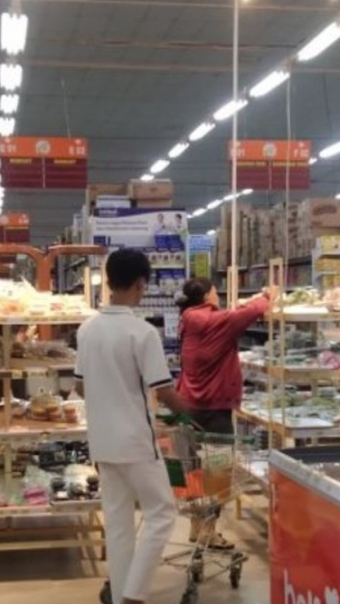 Optimisme Konsumen Sedikit Luntur, Sinyal Waspada atau Sementara?