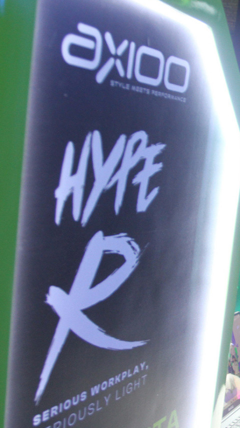 Peluncuran laptop Axioo Hype R