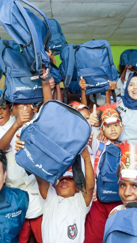 Pertamina Bersama Relawan Bakti BUMN Beri Edukasi dan Makanan Bergizi untuk Siswa Merauke