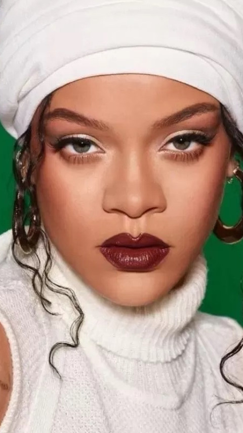 Pascamelahirkan Rihanna Ungkap Gaya Berpakaian Jadi Tantangan