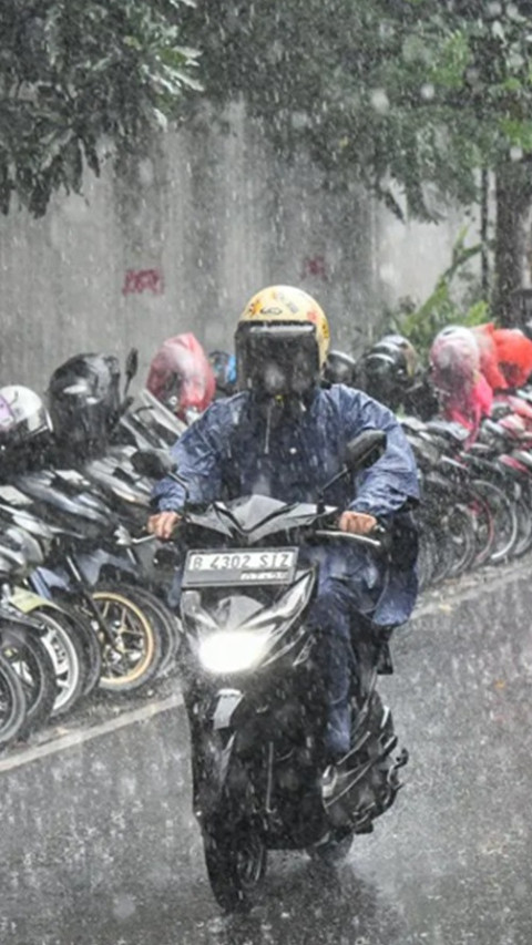 Cuaca Akhir Pekan, Mayoritas Kota Diguyur Hujan, Sejumlah Daerah Berawan Tebal 