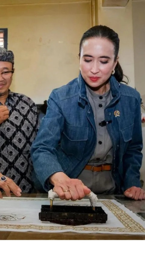 Menpar Serukan Dukungan bagi Promosi Batik sebagai Daya Tarik Wisata