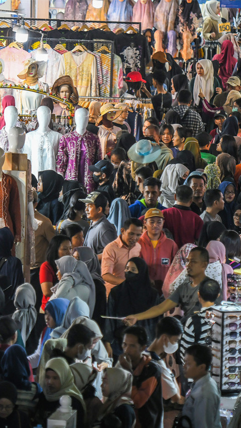 Keramaian Pasar Tanah Abang Jelang Lebaran