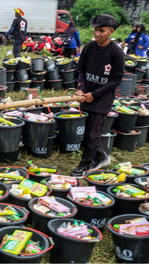  Aksi berbagai sembako jelang Lebaran